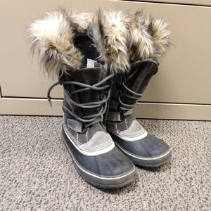 Joan of Arctic Winter Boots in Shale